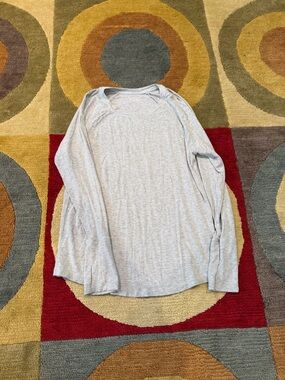 Offline by Aerie Grey Ribbed Stretchy Soft Long Sleeve Tee Shirt Size Medium